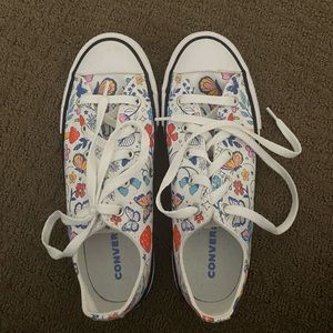 White converses with butterfly print. Converse